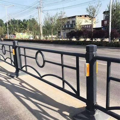 过滤网产品，细密网眼结构，白色材质，平整表面