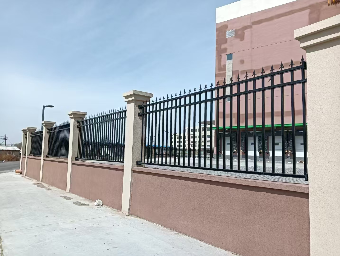 编织钢丝网产品，交叉编织结构，坚固耐用